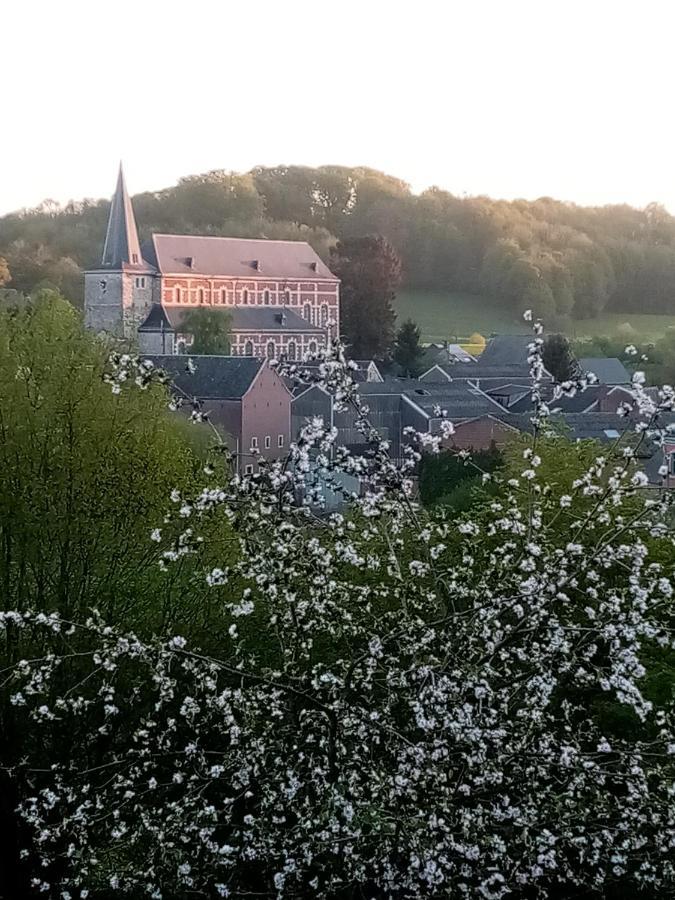 Bed and Breakfast Un Air De Bourlingueurs Pepinster Exterior foto